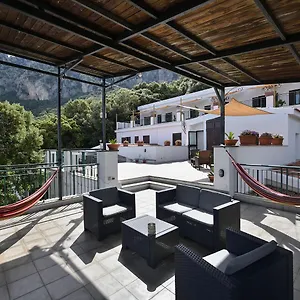 S'enis Monte Maccione 3*, Oliena Italië