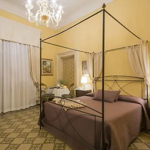 La Boheme 2*, Lucca Italië
