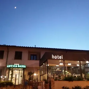 https://hotel-antica-badia.it-tuscanyhotel.com